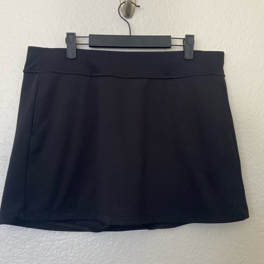 PGA Tour Black Gold Skort